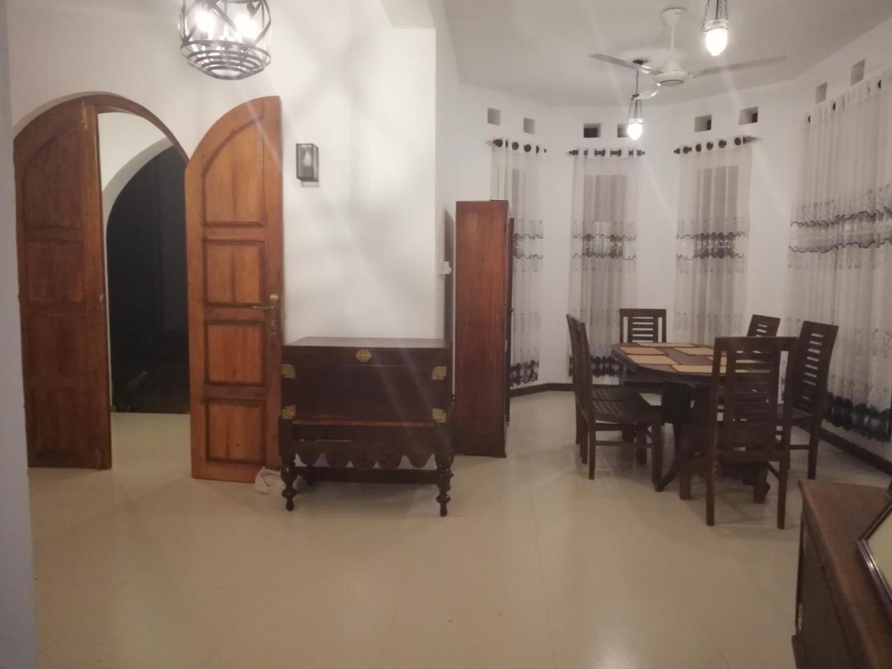 Bed and Breakfast Air Port 5 Minutes Super Clean Upul Negombo Exteriér fotografie