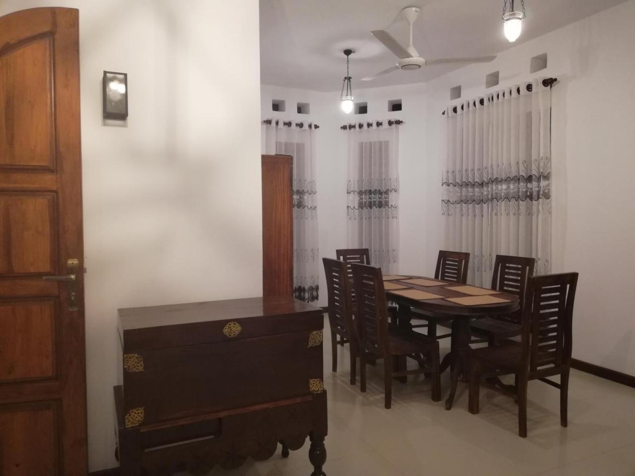 Bed and Breakfast Air Port 5 Minutes Super Clean Upul Negombo Exteriér fotografie